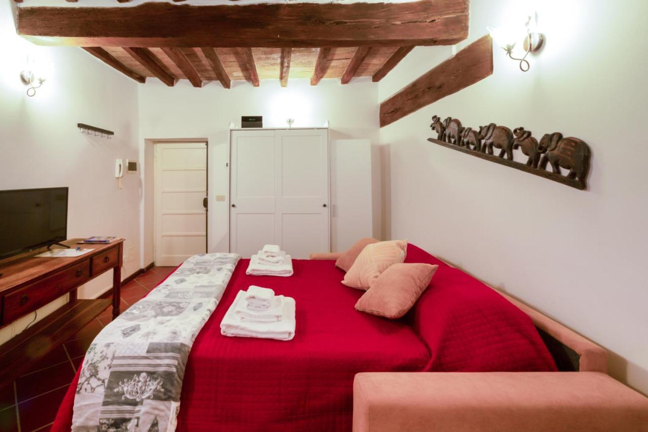 Parma Portici Antichi Monolocale A 5 Min Dal Duomo Apartment Exterior photo